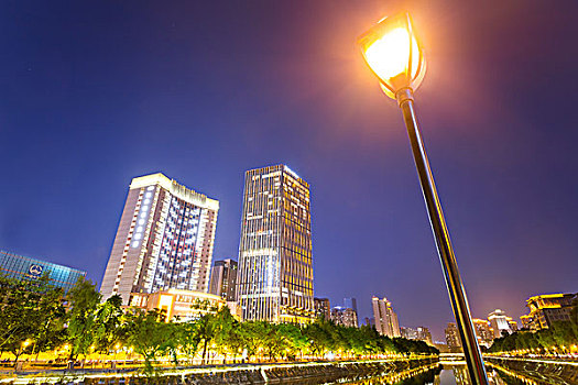 lo bach thu khung 3 ngay mien phi
